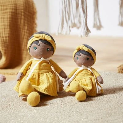 Kaloo Poupée Souple Ma Première Poupée Naomie Jaune (25 Cm) – Image 2
